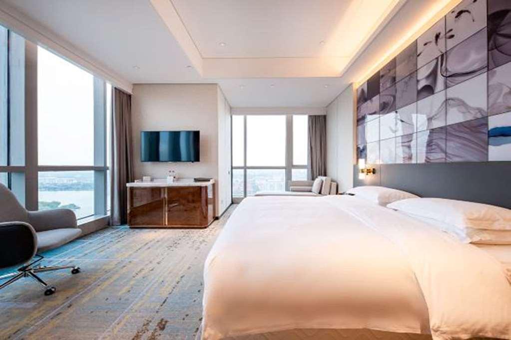 מלון Xinta Wyndham Grand Suzhou Fenhu חדר תמונה